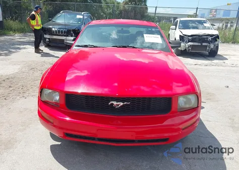 2008 Ford Mustang V6 Deluxe/V6 Premium from USA, damaged, VIN 1ZVHT80N685150730